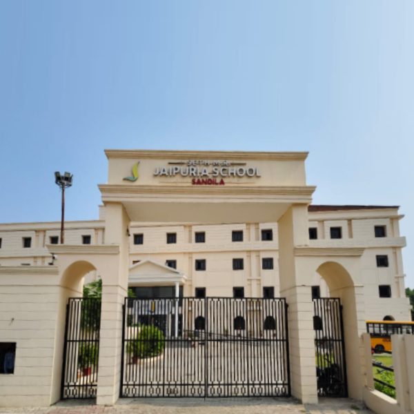 Best CBSE school in Sandila - Seth M.R. Jaipuria School Sandila Campus